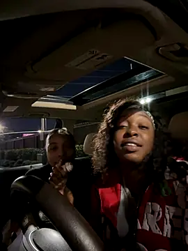 Snapshot of tokyopetitexx chatting on October 29, 2025, 3:05 am tokyopetitexx online show from October 29, 2025, 3:05 am