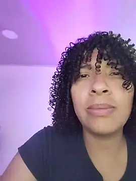 Snapshot of DannaBerry chatting on October 31, 2025, 3:52 pm DannaBerry online show from October 31, 2025, 3:52 pm