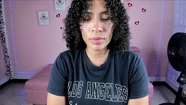 DannaBerry online show from February 17, 2025, 3:44 pm