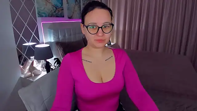 EsterLogan online show from January 27, 2025, 5:47 am