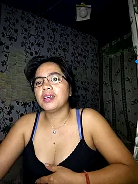 Snapshot of lovely_samxxx24 chatting on October 10, 2025, 1:28 am lovely samxxx24 online show from October 10, 2025, 1:28 am