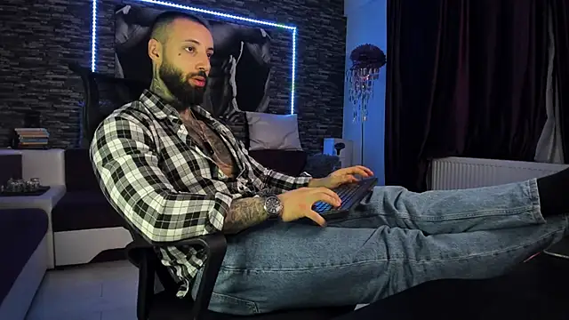 JonahHunt online show from February 21, 2025, 10:15 pm