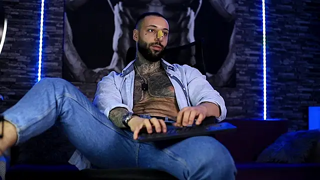 JonahHunt online show from March 4, 2025, 9:00 pm