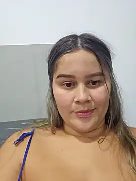 Snapshot of sweet_lucia chatting on January 17, 2025, 4:06 am sweet lucia online show from January 17, 2025, 4:06 am