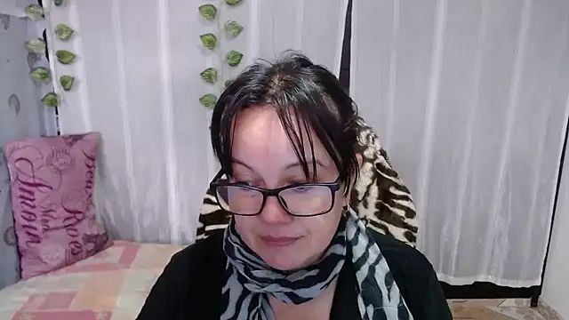 Snapshot of Sonialorens_ chatting on January 30, 2025, 9:04 pm Sonialorens online show from January 30, 2025, 9:04 pm