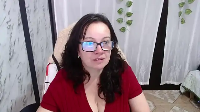 Snapshot of Sonialorens_ chatting on March 6, 2025, 8:16 pm Sonialorens online show from March 6, 2025, 8:16 pm