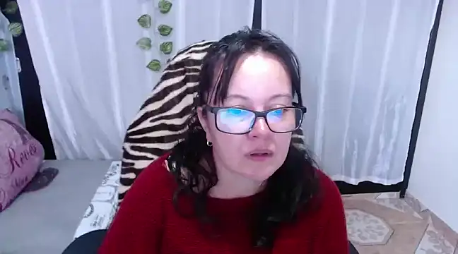 Snapshot of Sonialorens_ chatting on February 5, 2025, 3:09 pm Sonialorens online show from February 5, 2025, 3:09 pm