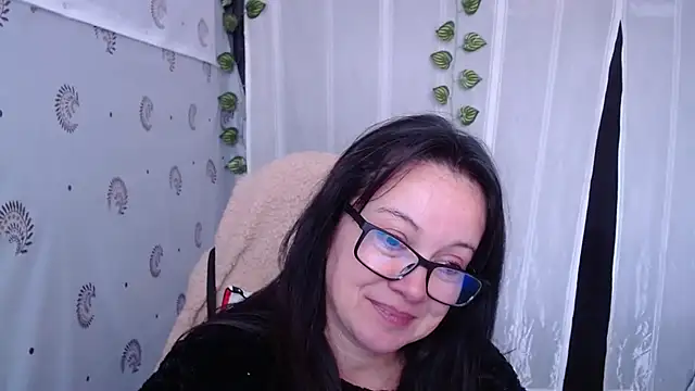 Snapshot of Sonialorens_ chatting on February 15, 2025, 6:01 pm Sonialorens online show from February 15, 2025, 6:01 pm