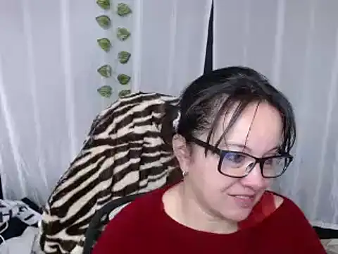 Snapshot of Sonialorens_ chatting on February 10, 2025, 3:10 pm Sonialorens online show from February 10, 2025, 3:10 pm