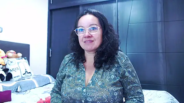 Snapshot of Sonialorens_ chatting on September 9, 2025, 4:16 pm Sonialorens online show from September 9, 2025, 4:16 pm