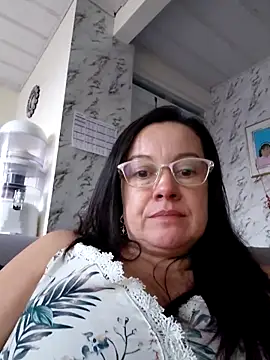 Snapshot of Sonialorens_ chatting on June 15, 2026, 10:42 pm Sonialorens online show from June 15, 2026, 10:42 pm