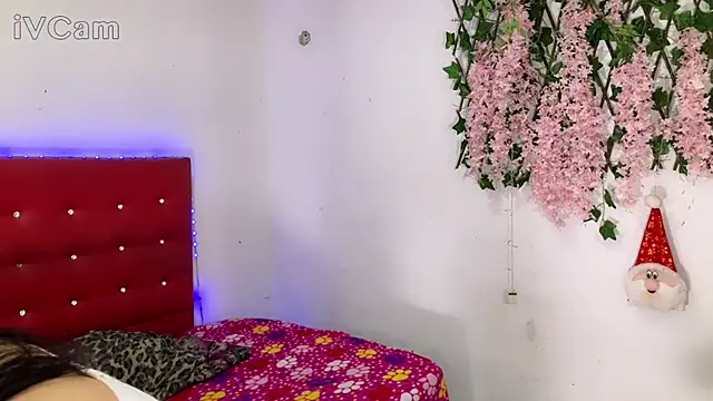 guianushiii  online show from January 9, 2025, 5:44 am