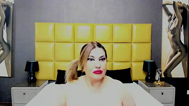 KiraLeila online show from February 26, 2025, 10:04 pm