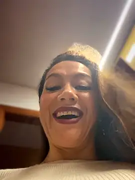 Snapshot of angelitasexy81 chatting on February 6, 2026, 11:17 am angelitasexy81 online show from February 6, 2026, 11:17 am