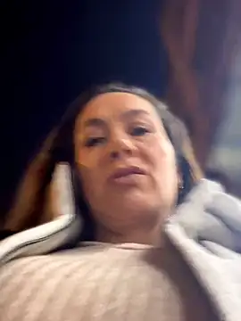 Snapshot of angelitasexy81 chatting on November 25, 2025, 5:02 pm angelitasexy81 online show from November 25, 2025, 5:02 pm