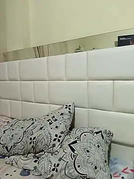 Snapshot of rikaking_ chatting on September 24, 2025, 1:02 am rikaking online show from September 24, 2025, 1:02 am