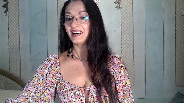 Antralyn online show from September 27, 2025, 9:37 am