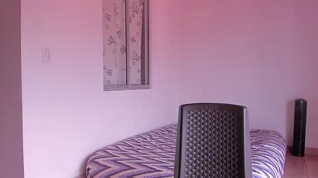 Emma lean online show from December 18, 2025, 4:00 pm