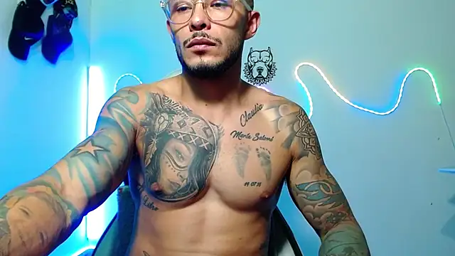 Snapshot of sebastian_horny chatting on February 14, 2026, 5:18 am sebastian horny online show from February 14, 2026, 5:18 am