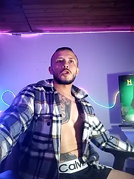 Snapshot of sebastian_horny chatting on February 17, 2026, 7:05 am sebastian horny online show from February 17, 2026, 7:05 am