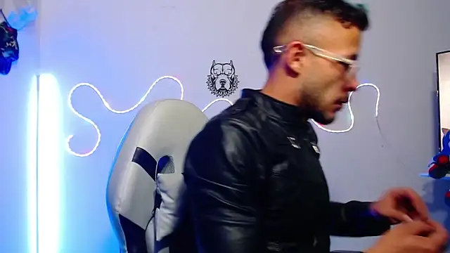 Snapshot of sebastian_horny chatting on October 11, 2025, 8:15 am sebastian horny online show from October 11, 2025, 8:15 am