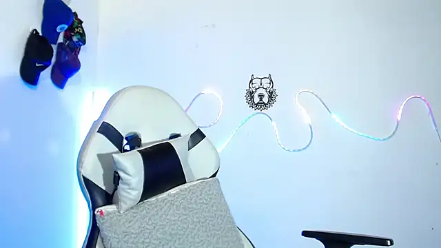 Snapshot of sebastian_horny chatting on February 11, 2026, 4:23 am sebastian horny online show from February 11, 2026, 4:23 am