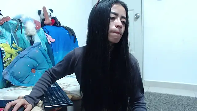 lorena allison  online show from February 24, 2026, 12:22 am