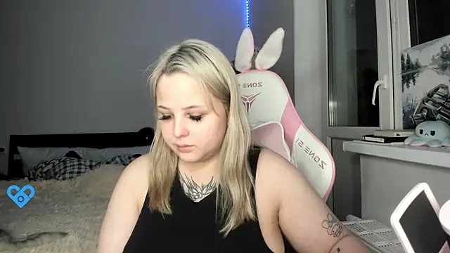 Snapshot of B_Ratz chatting on November 2, 2025, 6:57 pm B Ratz online show from November 2, 2025, 6:57 pm