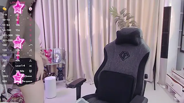 Judy0523 online show from March 18, 2025, 2:40 am