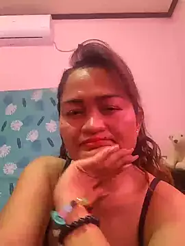 hotmommm4you online show from October 4, 2025, 6:26 am