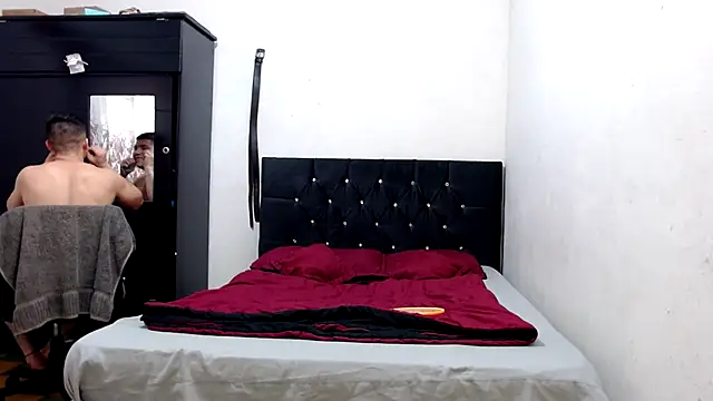 suckmydickbitch97 online show from February 20, 2025, 12:15 pm