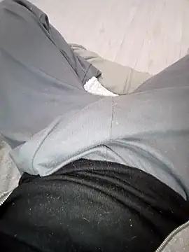 Snapshot of QuietBoy chatting on November 12, 2025, 1:48 pm QuietBoy online show from November 12, 2025, 1:48 pm