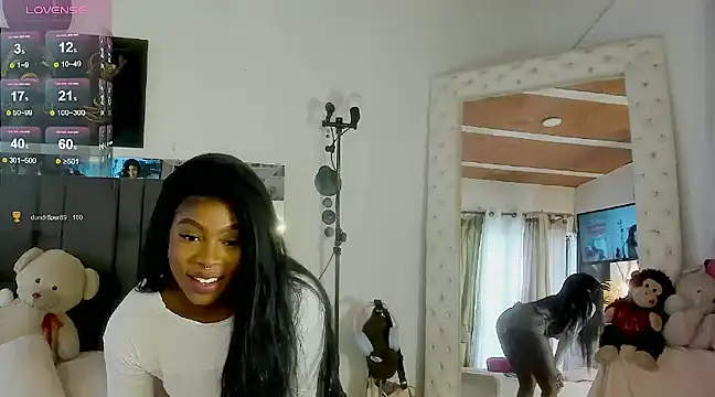 Snapshot of HannaEbony7 chatting on March 7, 2025, 4:00 pm HannaEbony7 online show from March 7, 2025, 4:00 pm