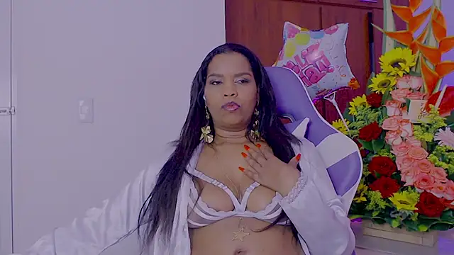 Snapshot of Nia_Pratt chatting on February 8, 2025, 4:25 am Nia Pratt online show from February 8, 2025, 4:25 am