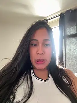 WHAAATTTTTTTTTT online show from June 3, 2026, 2:29 pm