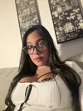 Snapshot of WHAAATTTTTTTTTT chatting on September 30, 2025, 6:14 pm WHAAATTTTTTTTTT online show from September 30, 2025, 6:14 pm