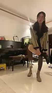 CrytinaSissyCrossdress online show from December 20, 2025, 3:26 pm