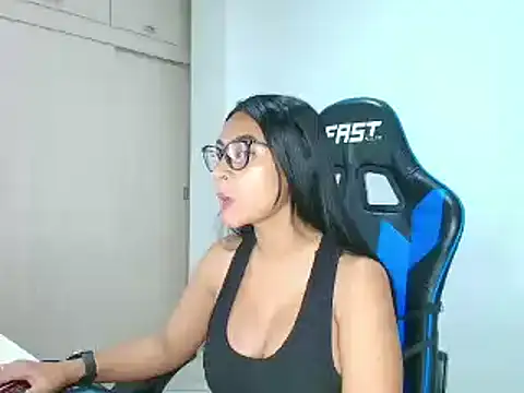 sophiax-x online show from January 16, 2025, 2:09 am