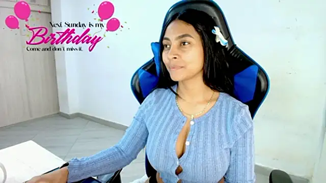 Snapshot of sophiax-x chatting on February 4, 2026, 3:29 pm sophiax-x online show from February 4, 2026, 3:29 pm