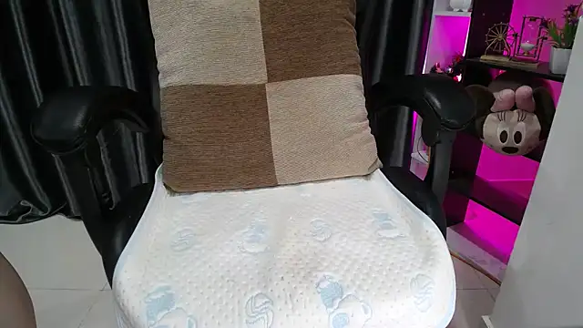 Snapshot of Yuki-yio chatting on September 30, 2025, 1:22 am Yuki-yio online show from September 30, 2025, 1:22 am