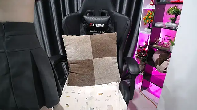 Snapshot of Yuki-yio chatting on March 12, 2025, 1:25 am Yuki-yio online show from March 12, 2025, 1:25 am