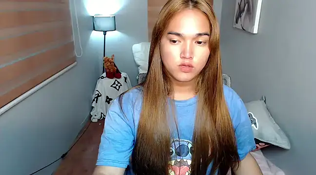 Snapshot of MoaningKylie chatting on December 8, 2024, 9:30 pm MoaningKylie online show from December 8, 2024, 9:30 pm