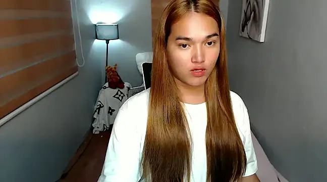 Snapshot of MoaningKylie chatting on December 7, 2024, 4:42 pm MoaningKylie online show from December 7, 2024, 4:42 pm