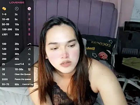 Snapshot of MoaningKylie chatting on February 25, 2026, 3:51 am MoaningKylie online show from February 25, 2026, 3:51 am