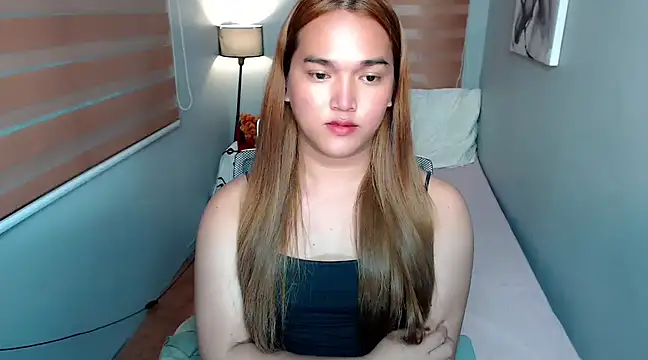 Snapshot of MoaningKylie chatting on December 14, 2024, 6:35 am MoaningKylie online show from December 14, 2024, 6:35 am