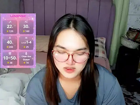 Snapshot of MoaningKylie chatting on February 21, 2026, 2:19 pm MoaningKylie online show from February 21, 2026, 2:19 pm