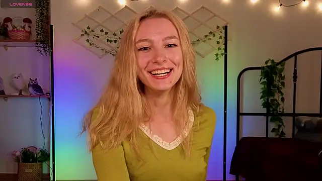 berrry girl online show from May 29, 2026, 5:24 am