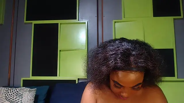 SexyAssDivaxxx online show from September 27, 2025, 4:07 am