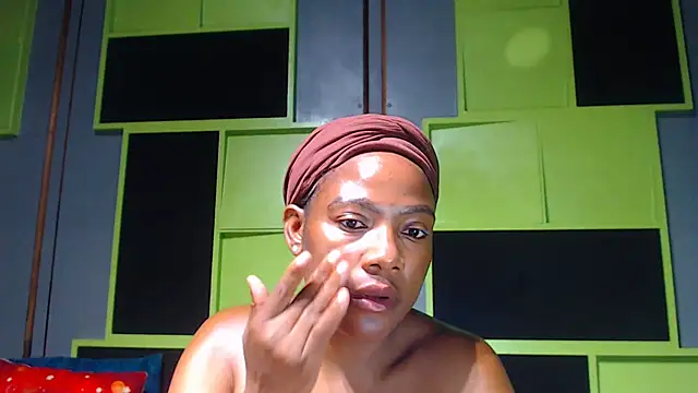 SexyAssDivaxxx online show from February 28, 2025, 4:32 am
