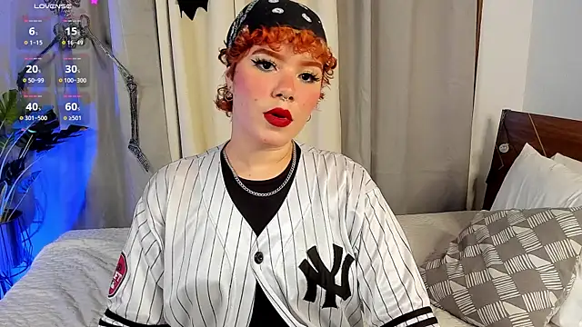 Amy art online show from October 25, 2025, 9:04 pm